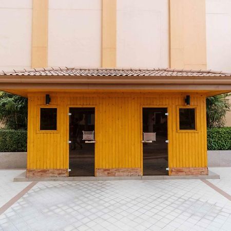 Reddoorz Premium @ Venice Luxury Bgc 2 马卡蒂 外观 照片